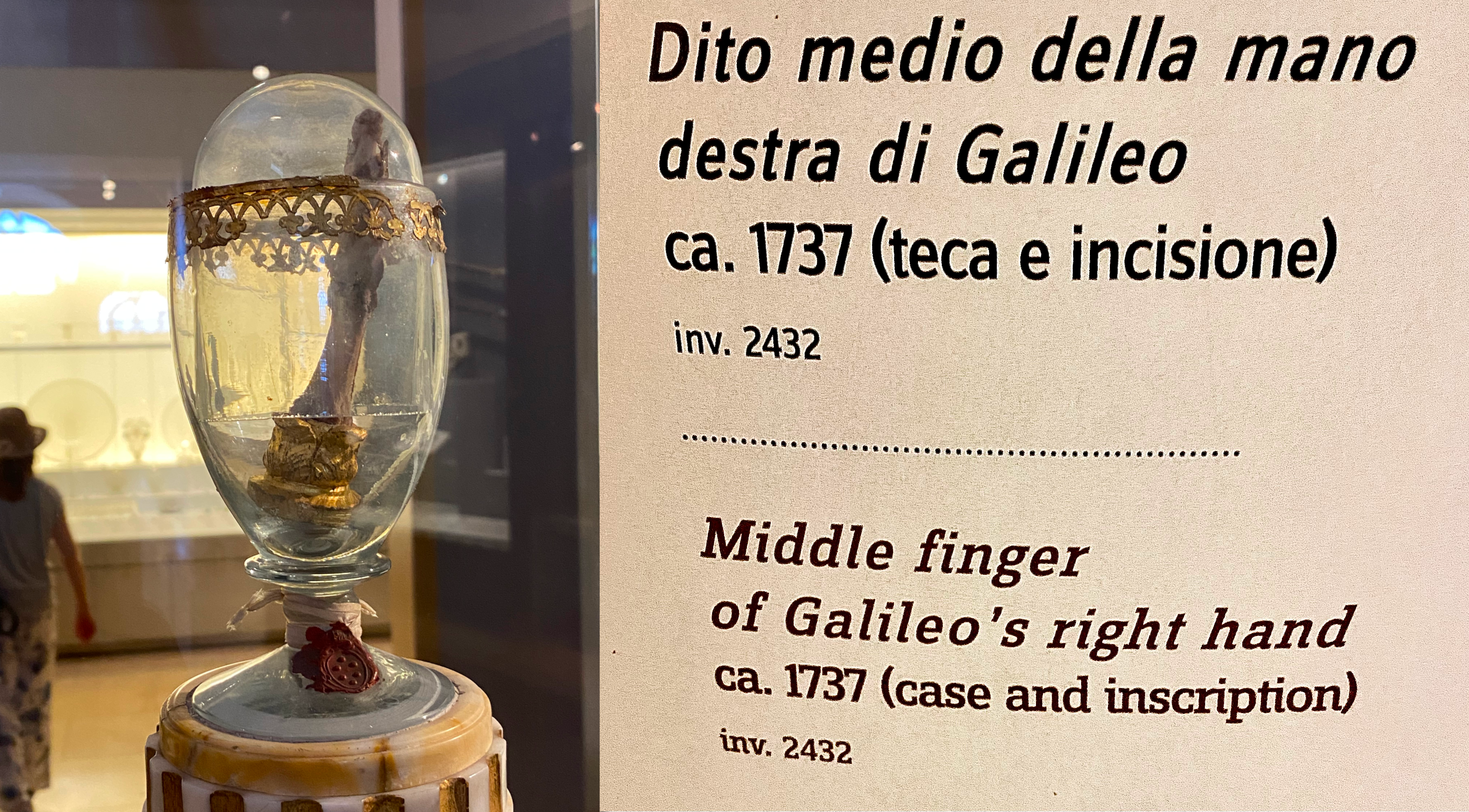Finger in Florence